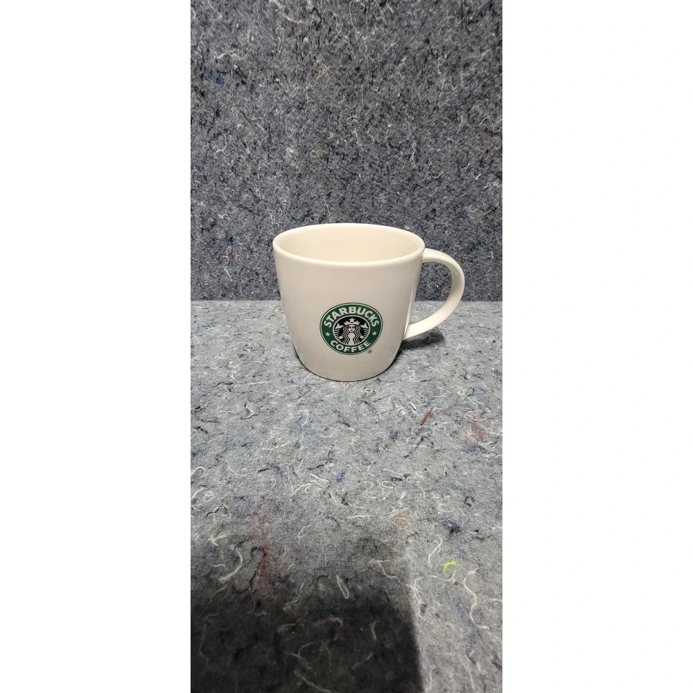 Vintage 2008 Starbucks Coffee/Tea‎ w/single Logo White/Green 12oz